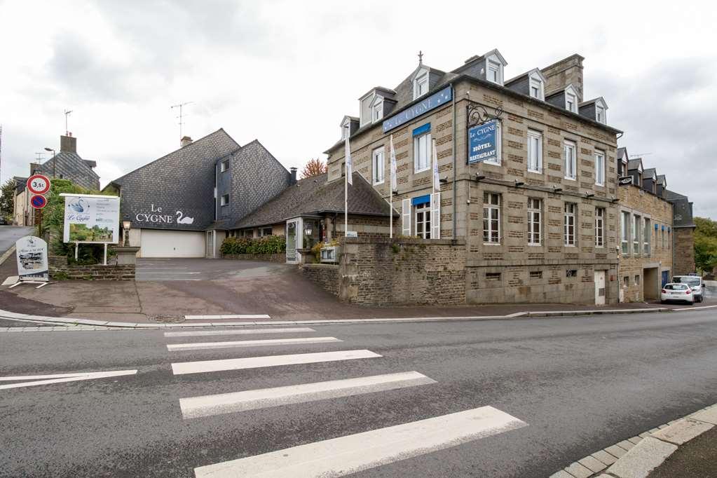 Brit Hotel Le Cygne Saint-Hilaire-du-Harcouet Luaran gambar